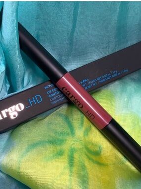 Cargo HD Picture Perfect Lip Contour